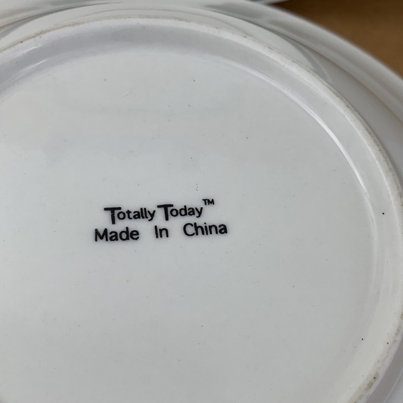 Christmas Tree Plates and Bowls Set Holiday Dinnerware Green Trim Totally Today - Picture 11 of 11